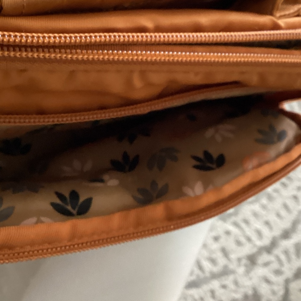 Lug Crossbody Bag - Picture 7 of 15